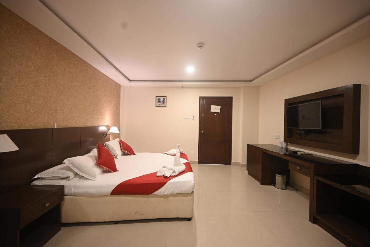 Hotel Bhagavath Gardens Chengannur Extérieur photo