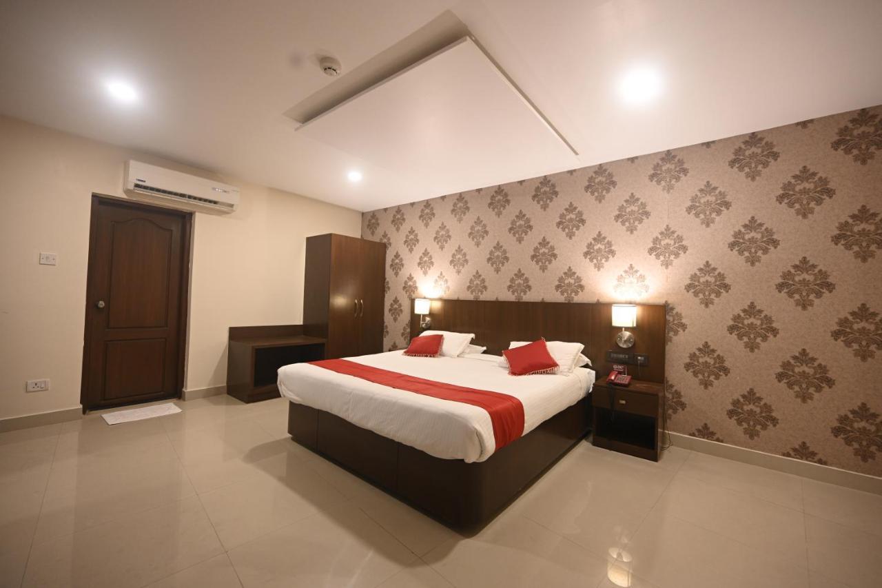 Hotel Bhagavath Gardens Chengannur Extérieur photo