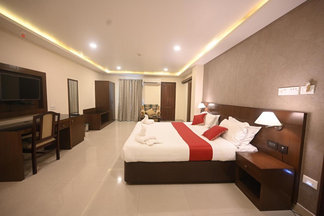 Hotel Bhagavath Gardens Chengannur Extérieur photo